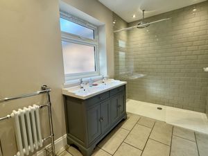 Photo 28- click for photo gallery